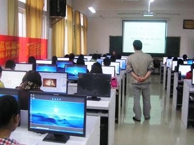 練車時(shí)什么態(tài)度，考試時(shí)什么運(yùn)氣！